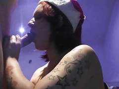 CrocoList presents: Tia's christmas webcam show