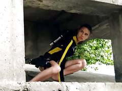 CrocoList presents: Sexy lara croft cosplay slideshow