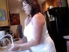 CrocoList presents: Hairy mom