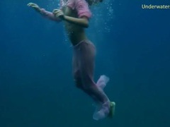 CrocoList presents: Half naked girls swim in the ocean