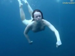 CrocoList presents: Three ladies get naked swimming in the ocean