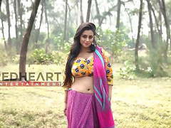CrocoList presents: Aranye saree , maria