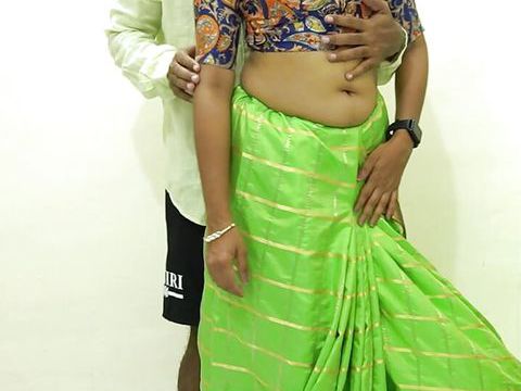 CrocoList presents: Bhabhi ne chhote devar ke sath ki chudai