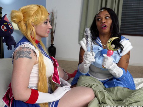 CrocoList presents: Leya falcon moans while being fingered by hot porsha carrera