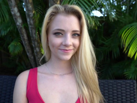 CrocoList presents: Blonde neighbor riley star wants into the pool and offers her pussy