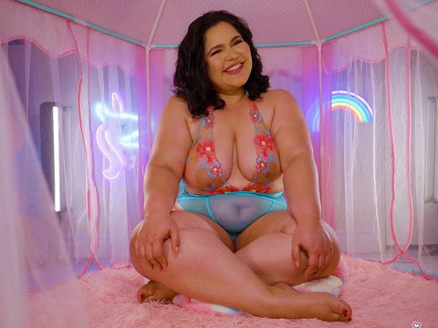 CrocoList presents: Karla lane gives sloppy oral