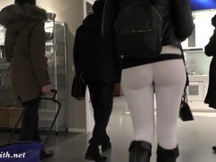 CrocoList presents: Jeny smith  camel toe white leggings