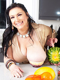 CrocoList presents: Sex in the kitchen