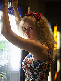 CrocoList presents: Alice Wonder The Smoking Gun
