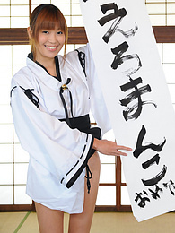 CrocoList presents: Turned on Yuuno Hoshi shows new ways to do calligraphy on the table