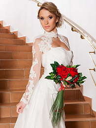 CrocoList presents: Czech bride Angel Piaff gets banged in a laundry room after posing in lingerie