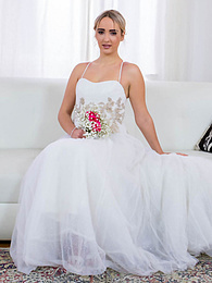CrocoList presents: Blonde bride Anna Khara has sex with the groom and a photographer at once