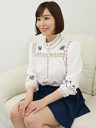 CrocoList presents: Asian Mommy Momoka Ogawa gets her pussy penetrated in a solo